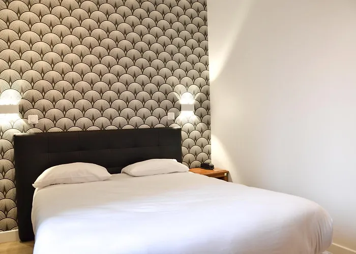 Hôtel De La Perdrix Rouge Paris