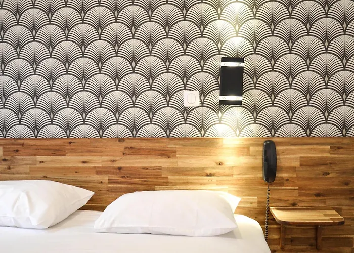 Hôtel De La Perdrix Rouge Paris